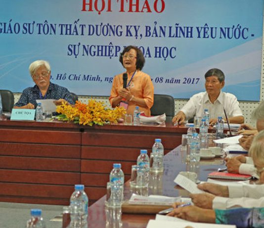 PGS.TS. Tôn Nữ Quỳnh Trân - Chủ nhiệm đề tài phát biểu trong hội thảo "20 năm đô thị hoá Nam Bộ - Lý luận và thực tiễn"